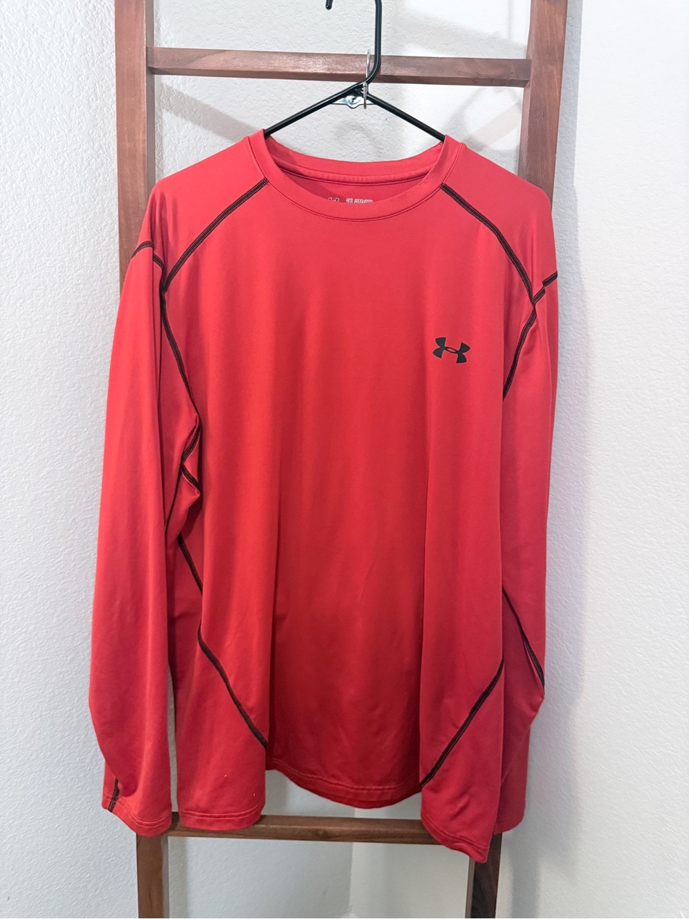 Under Armour Men’s Red Long-Sleeve Athletic Crew Shirt